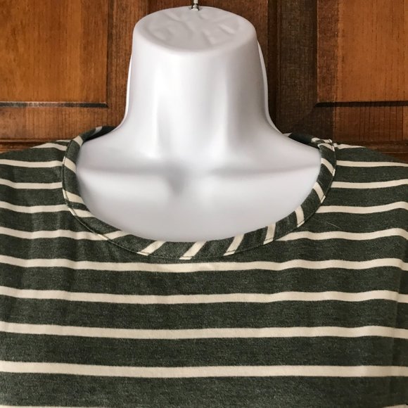 Green & Ivory Striped Short Sleeve Pullover Dress Large - Picture 3 of 9